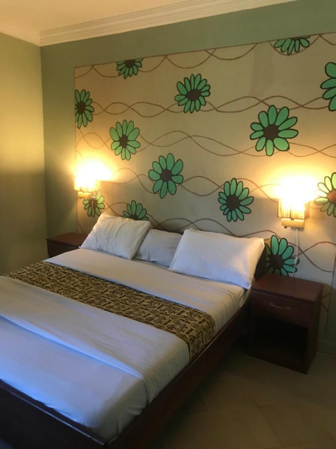 Bamboo Garden Hotel Serrekunda Dış mekan fotoğraf