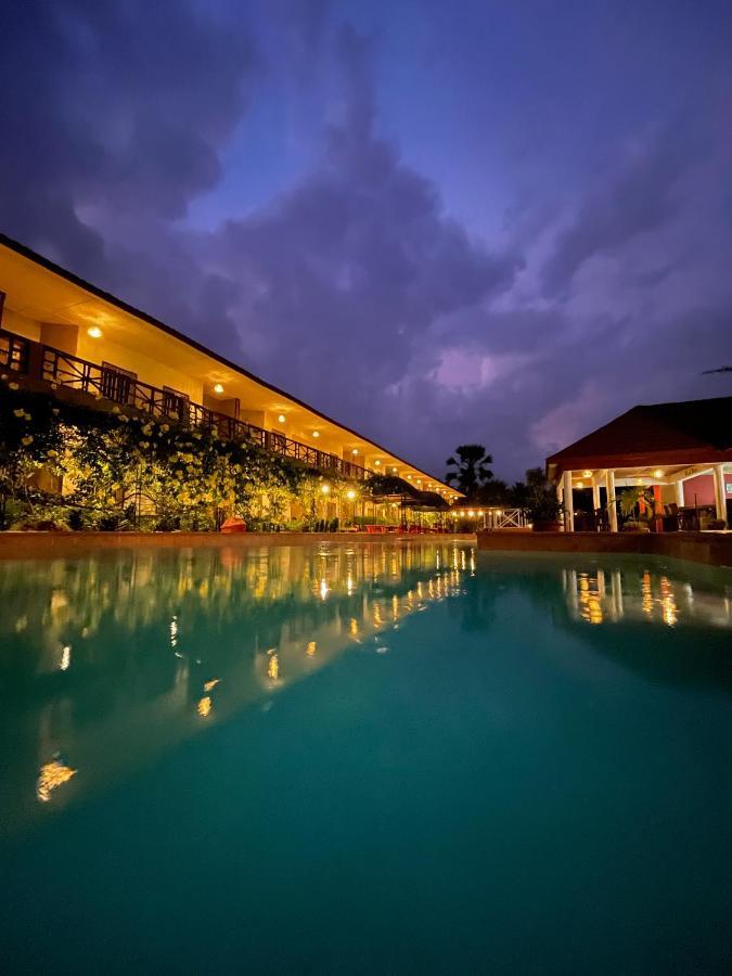 Bamboo Garden Hotel Serrekunda Dış mekan fotoğraf