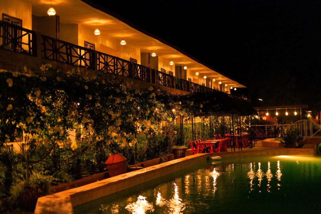Bamboo Garden Hotel Serrekunda Dış mekan fotoğraf