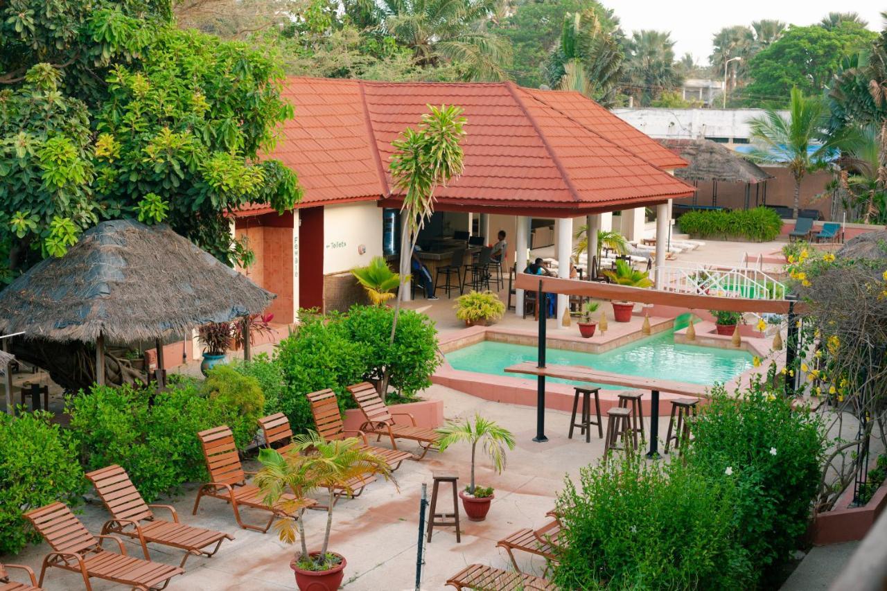 Bamboo Garden Hotel Serrekunda Dış mekan fotoğraf
