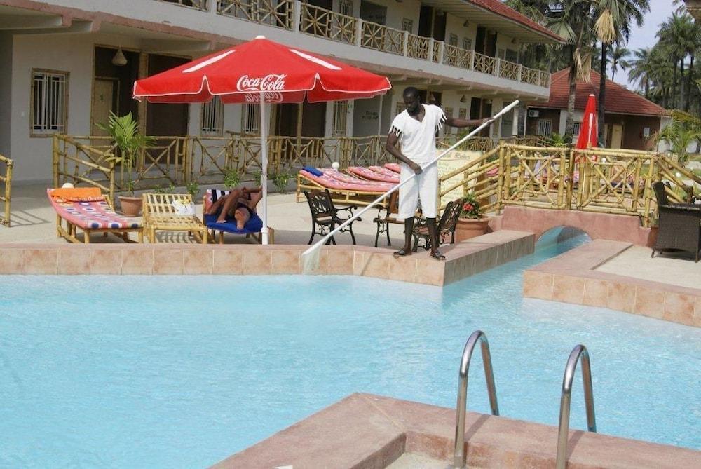 Bamboo Garden Hotel Serrekunda Dış mekan fotoğraf