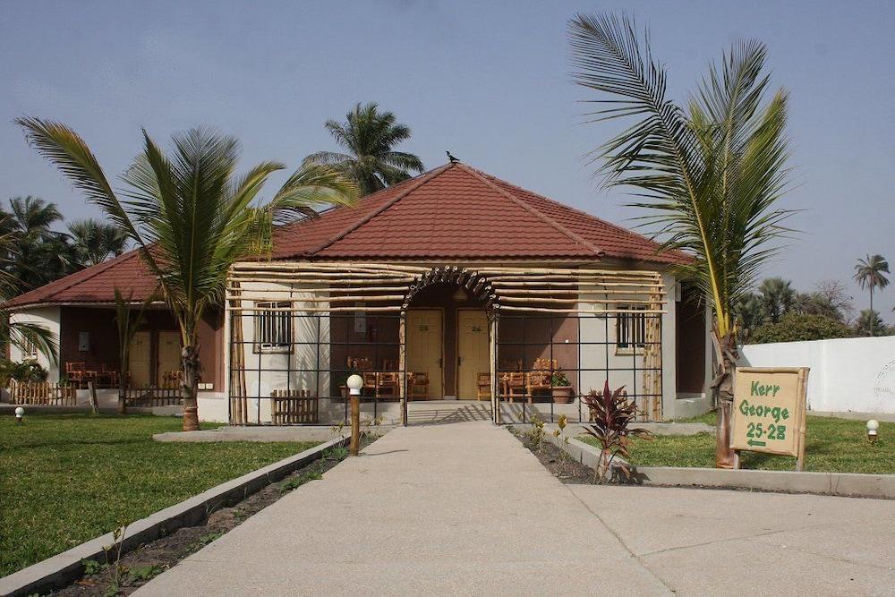 Bamboo Garden Hotel Serrekunda Dış mekan fotoğraf